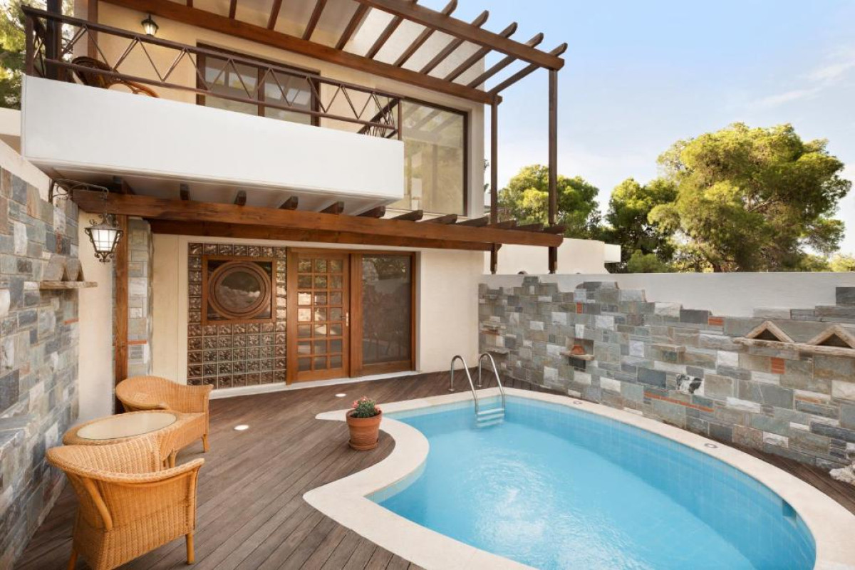 Ramada Loutraki Poseidon Resort