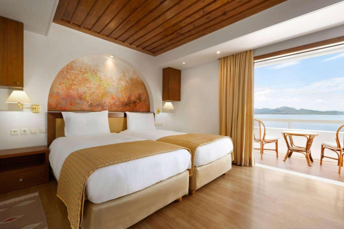 Ramada Loutraki Poseidon Resort