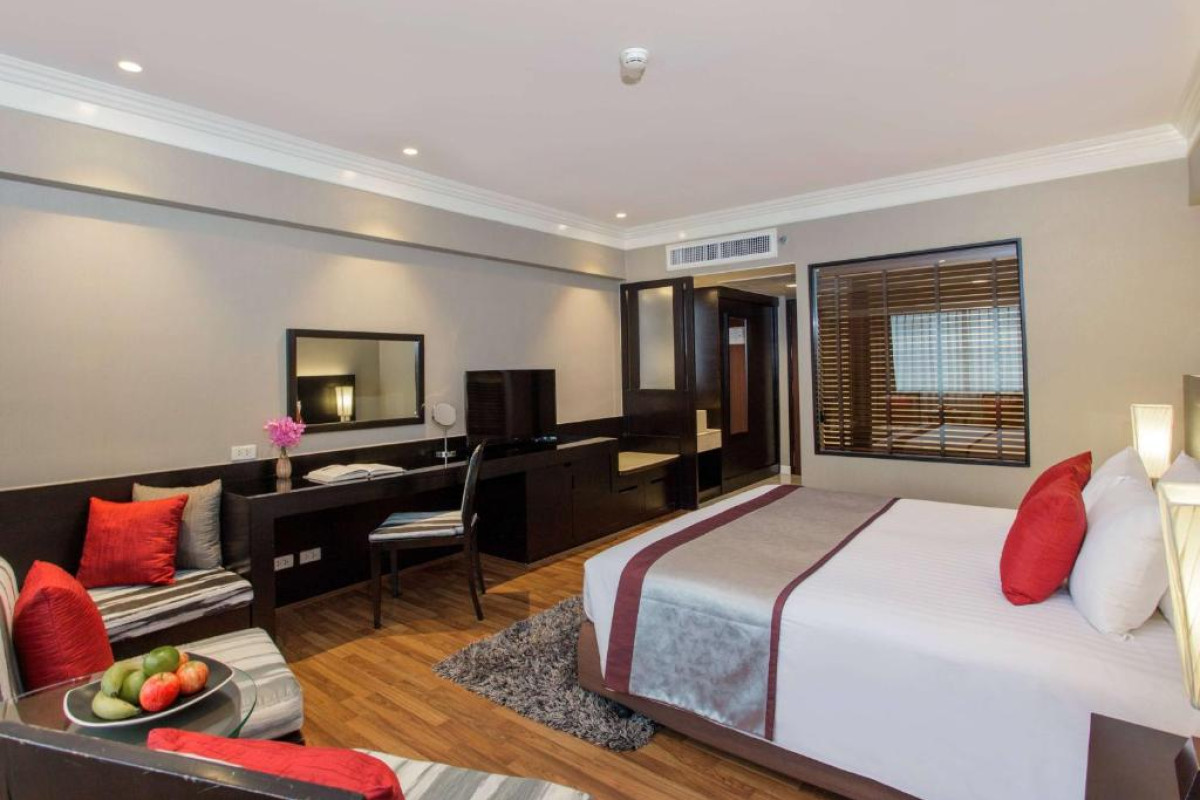 Ramada Plaza by Wyndham Bangkok Menam Riverside