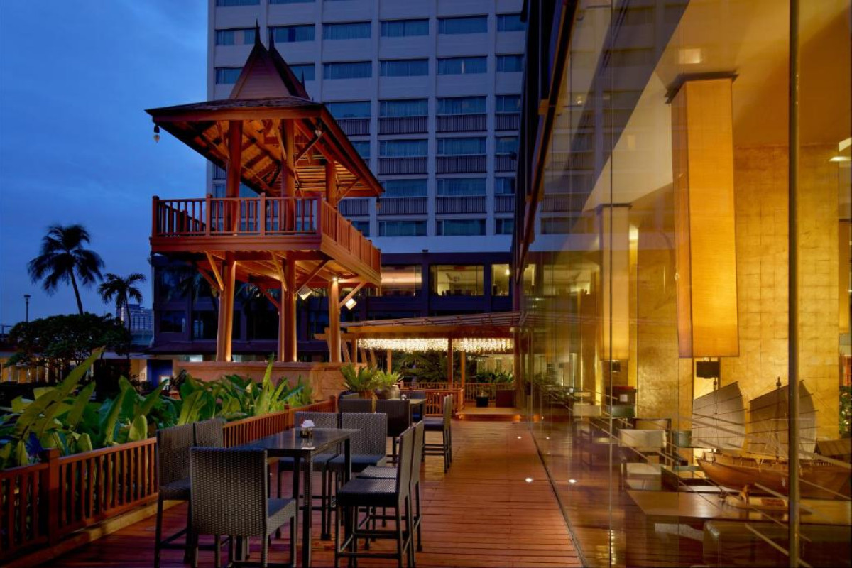 Ramada Plaza by Wyndham Bangkok Menam Riverside