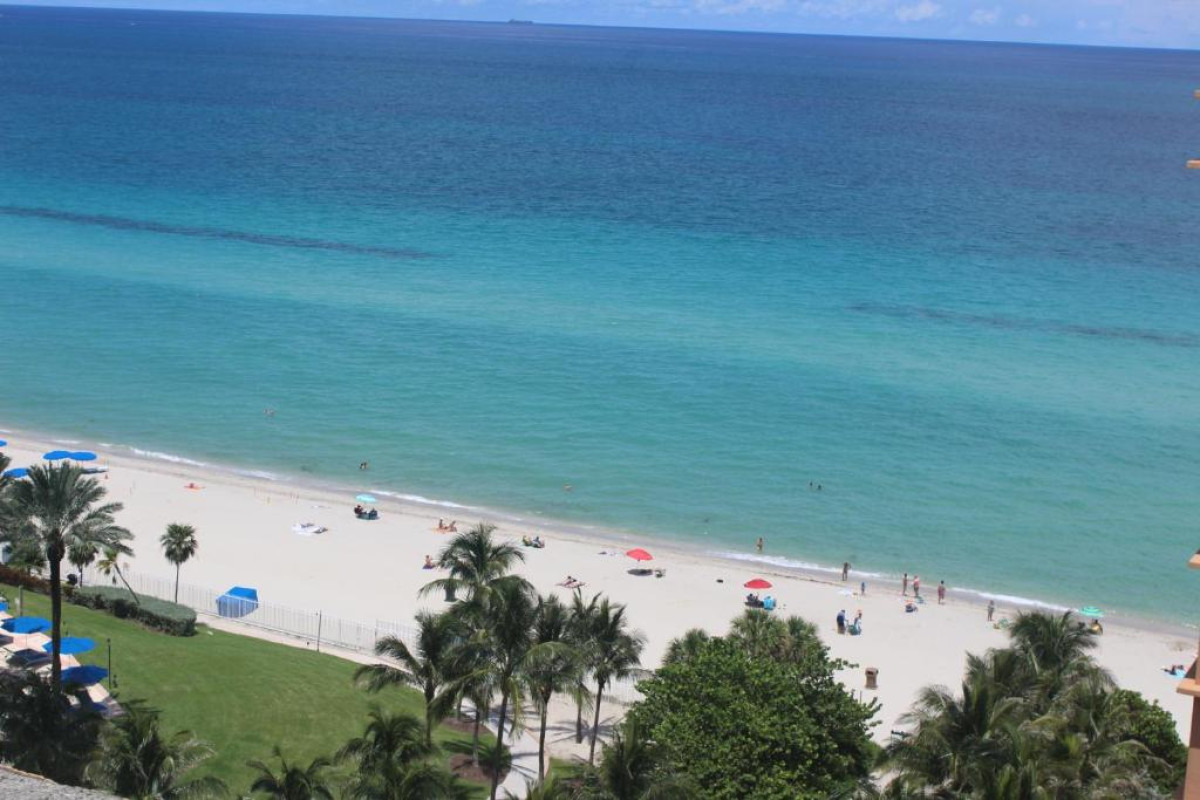 Ramada Plaza Marco Polo Beach Resort