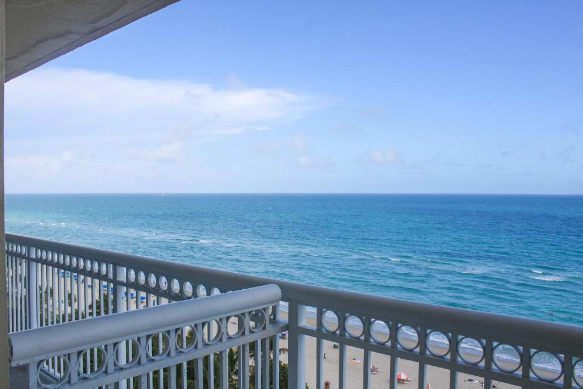 Ramada Plaza Marco Polo Beach Resort