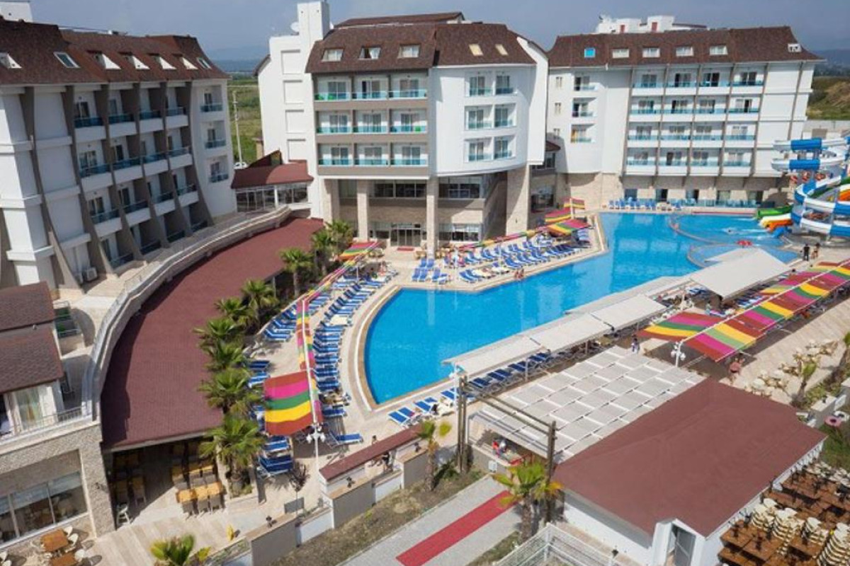 RAMADA RESORT BY WYNDHAM SIDE