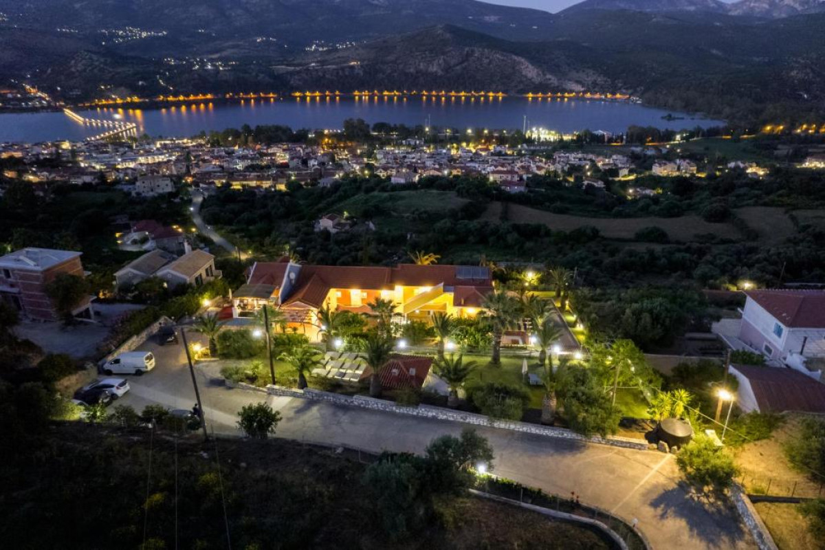 Rania Studios and Apartments