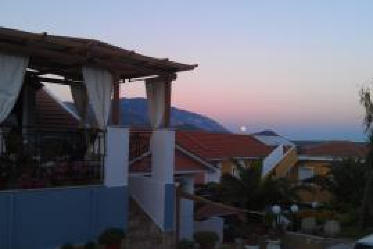 Rania Studios and Apartments