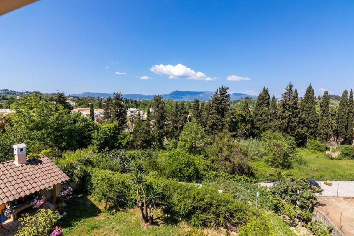 RARAKOS HOUSES