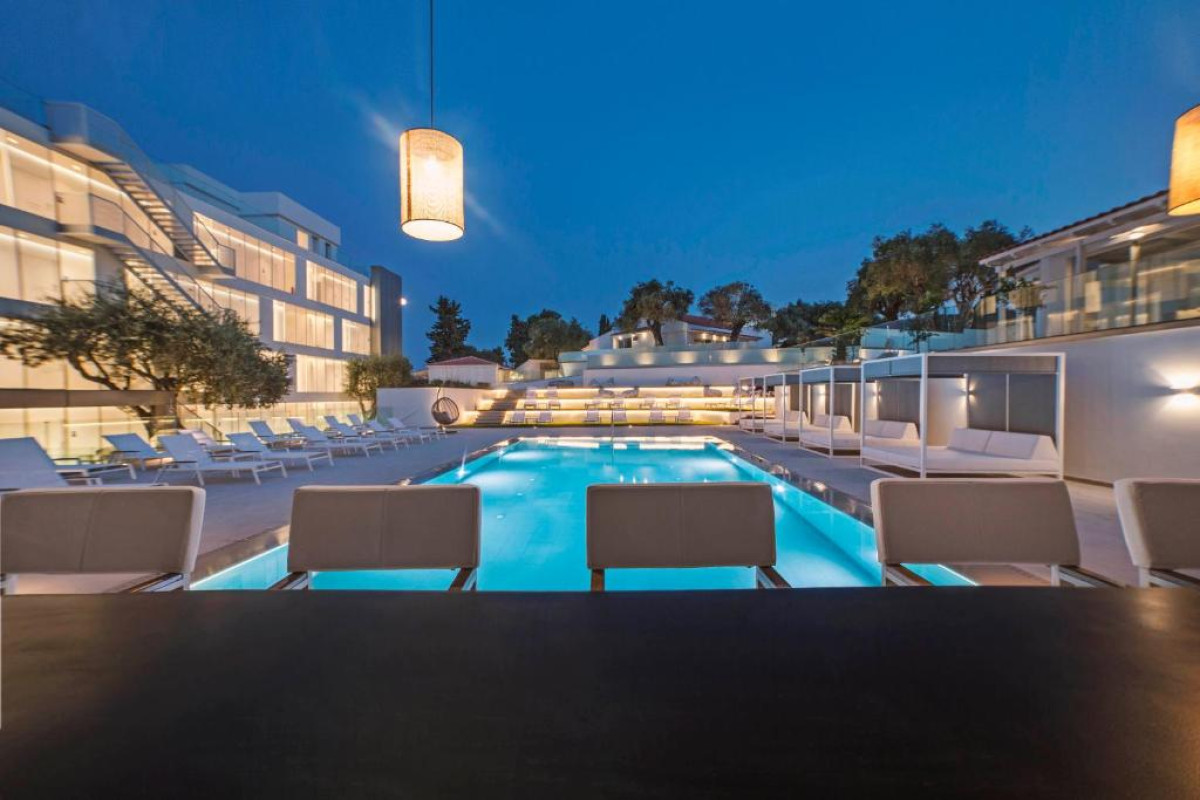 RAY HOTEL CORFU