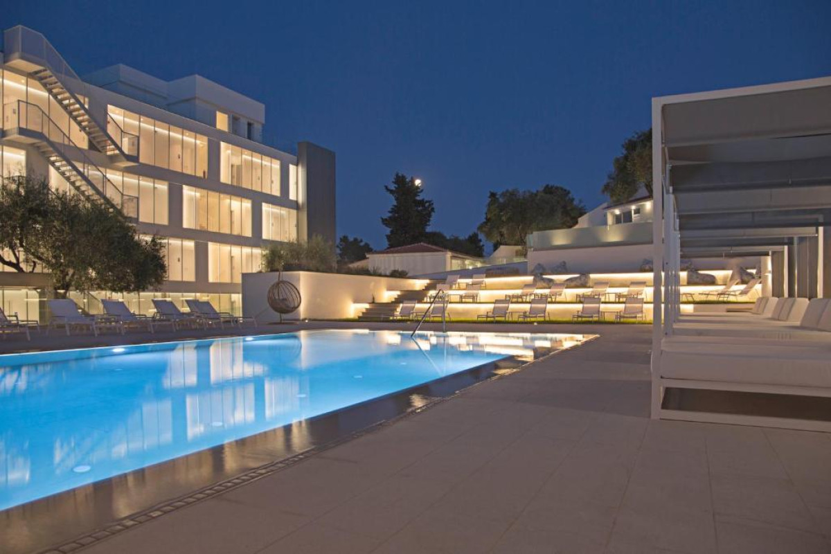 RAY HOTEL CORFU