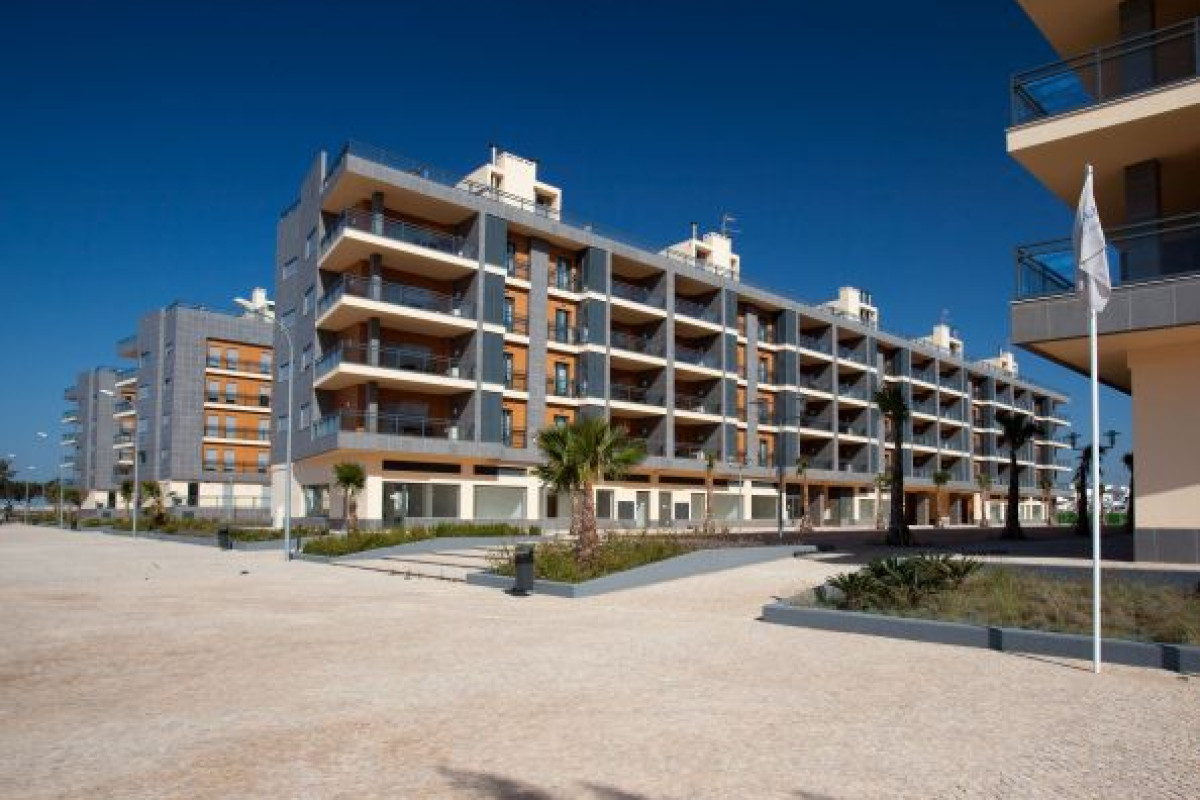 Real Marina Residence