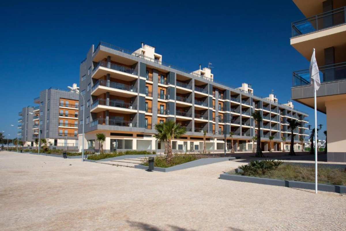 Real Marina Residence