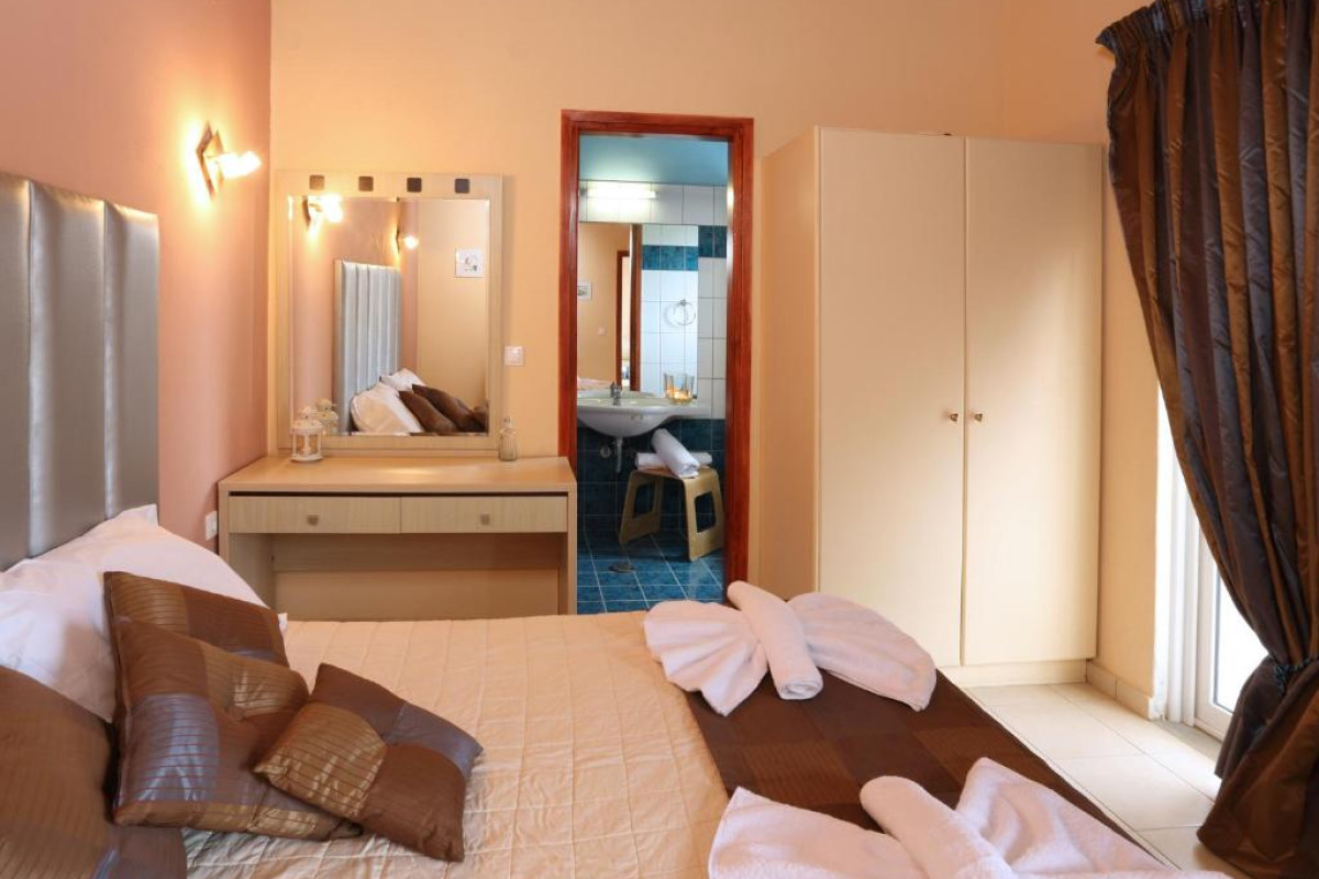 Rebeccas Village Hotel (Corfu)