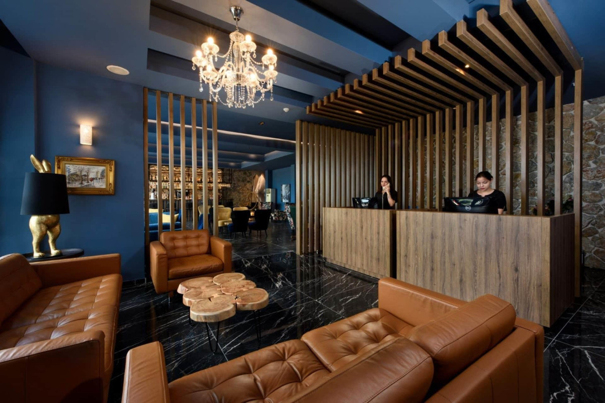 ROYAL GRAND HOTEL