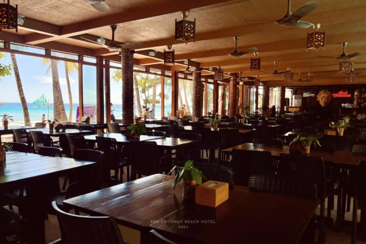 Red Coconut Beach Hotel Boracay