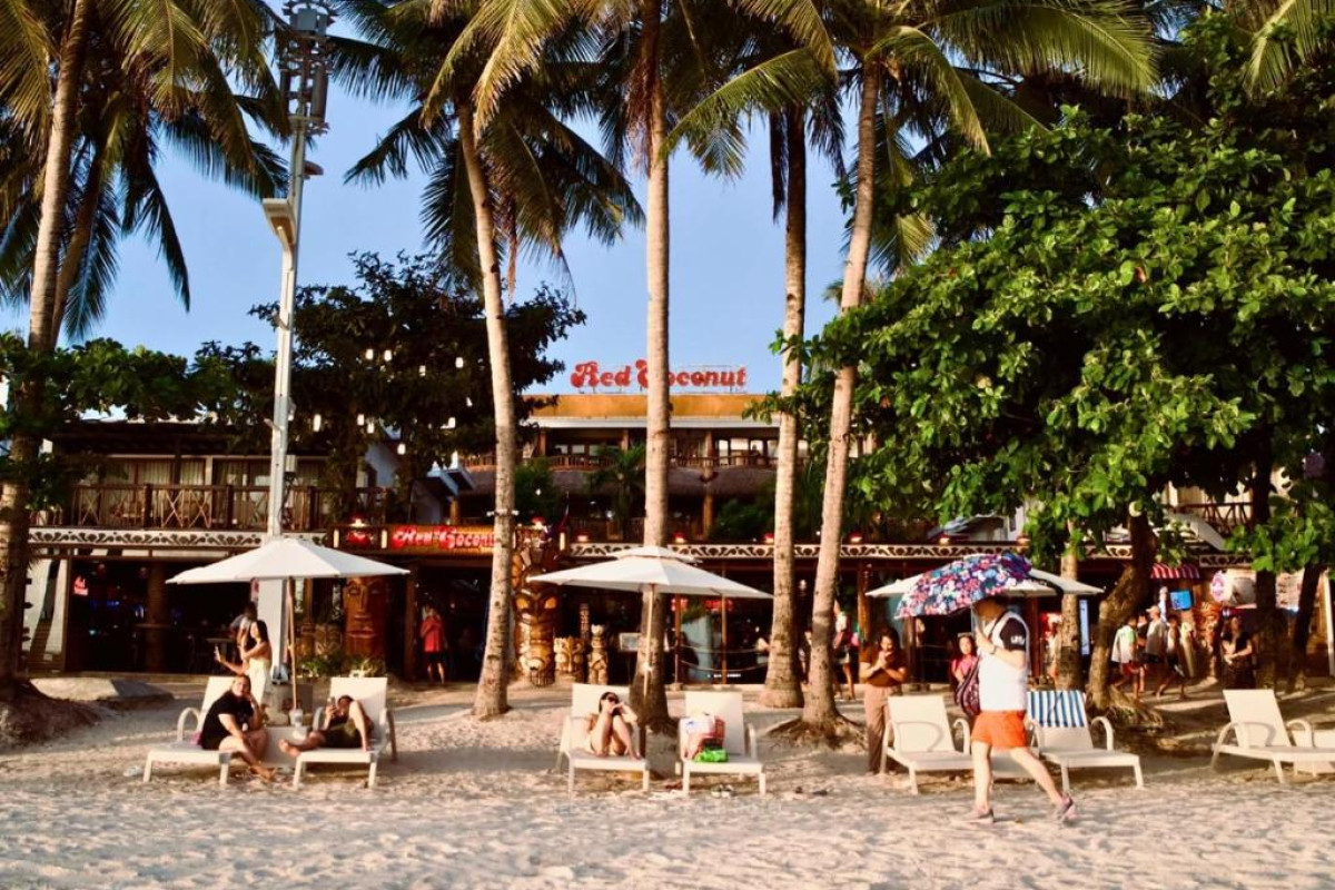 Red Coconut Beach Hotel Boracay
