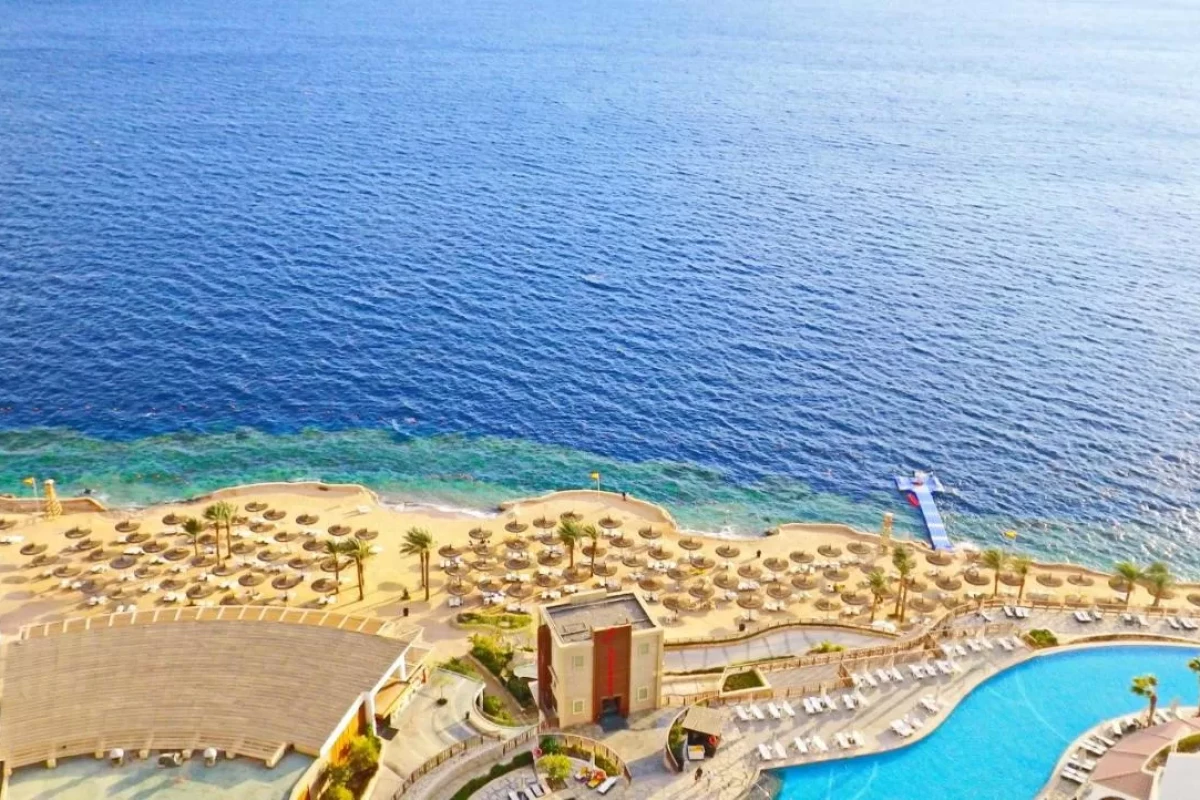 Reef Oasis Blue Bay Resort&Spa