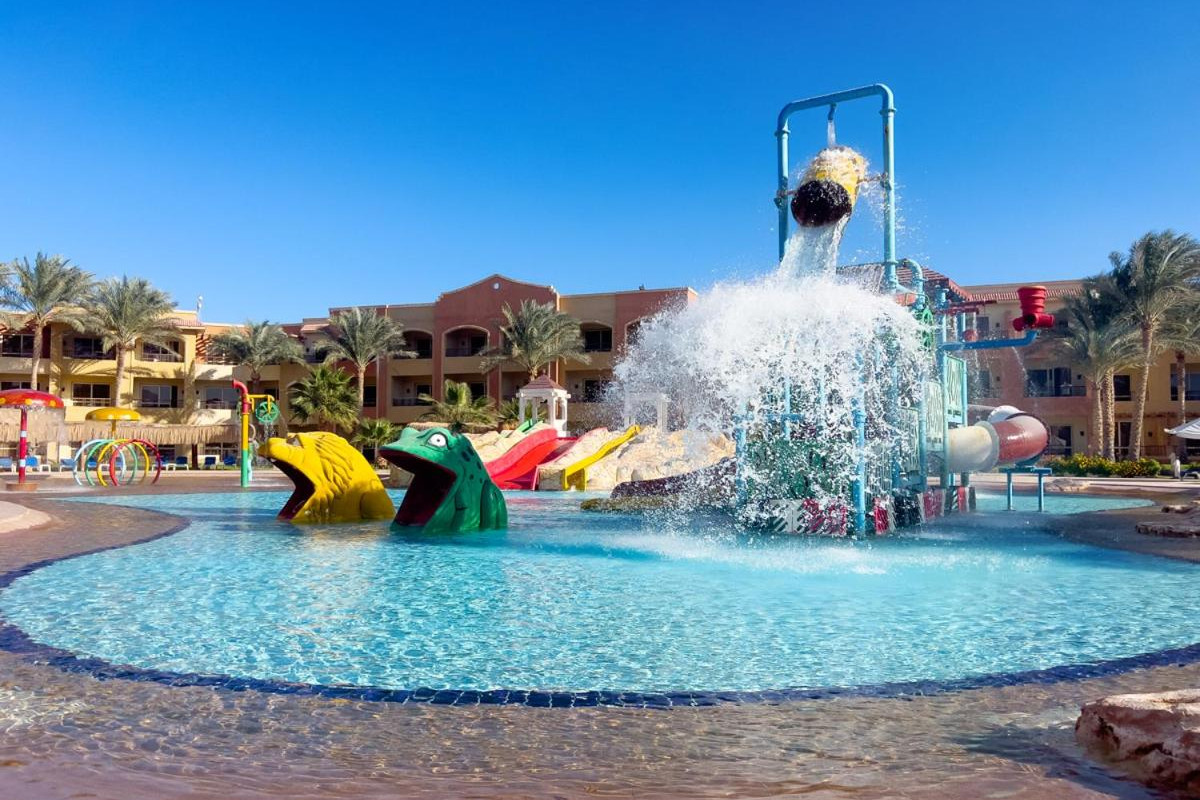 REGENCY PLAZA RESORT & AQUA PARK