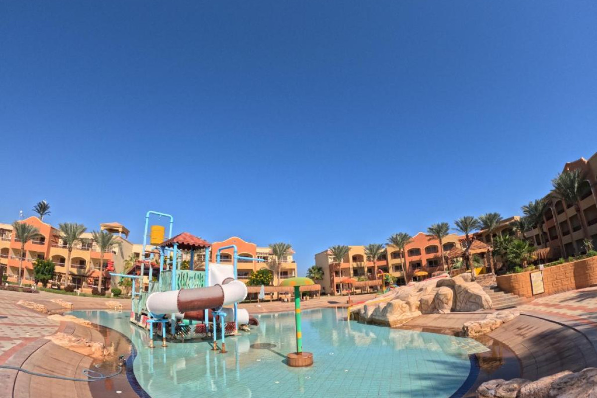 REGENCY PLAZA RESORT & AQUA PARK