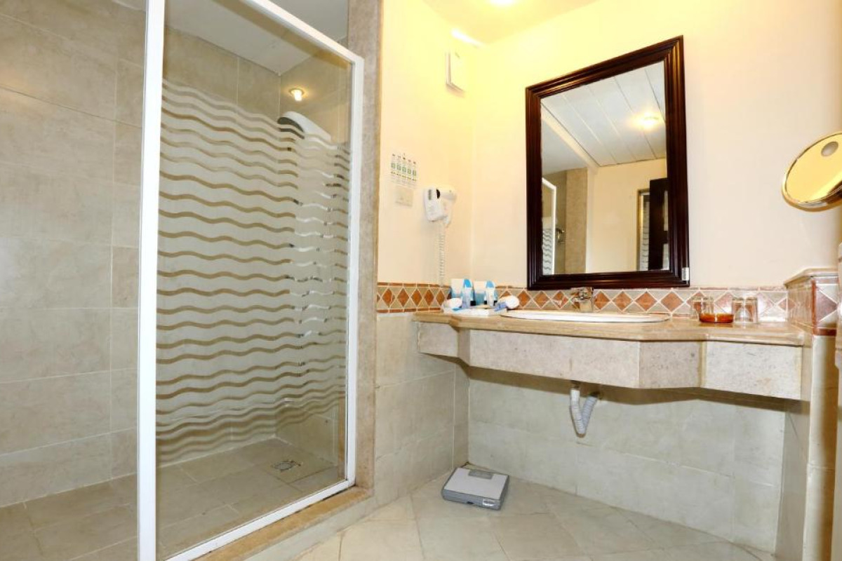 REHANA ROYAL BEACH RESORT (AQUA PARK  SPA)
