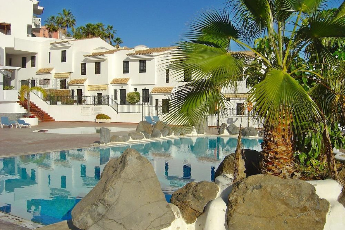 Remarkable 2-Bed House In Chayofa With Pool