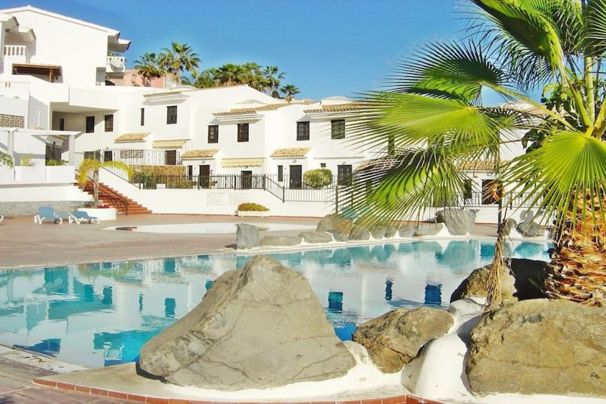 Remarkable 2-Bed House In Chayofa With Pool