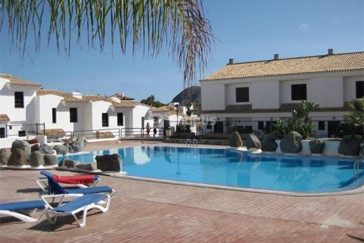 Remarkable 2-Bed House In Chayofa With Pool