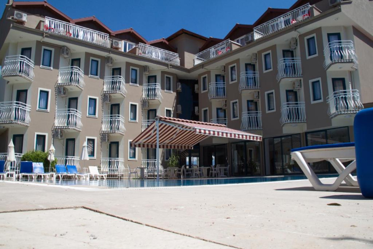 REMER HOTEL