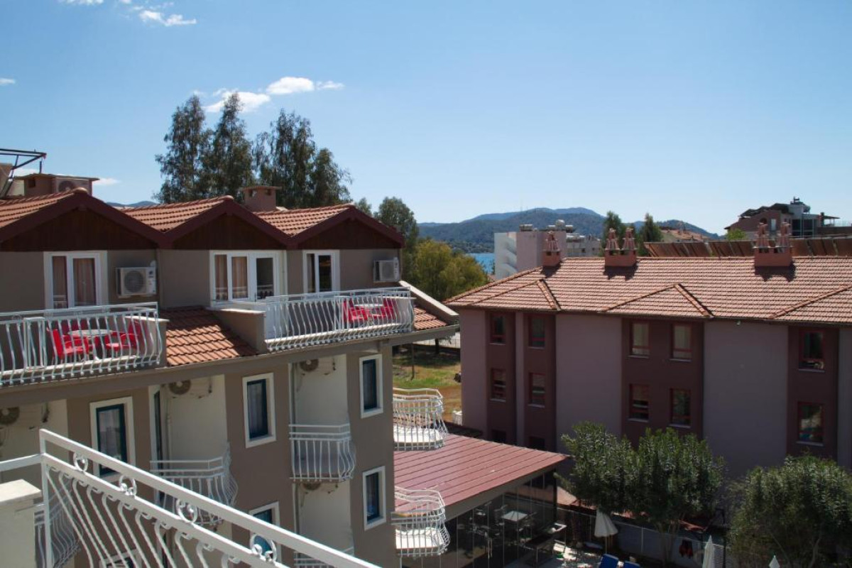 REMER HOTEL
