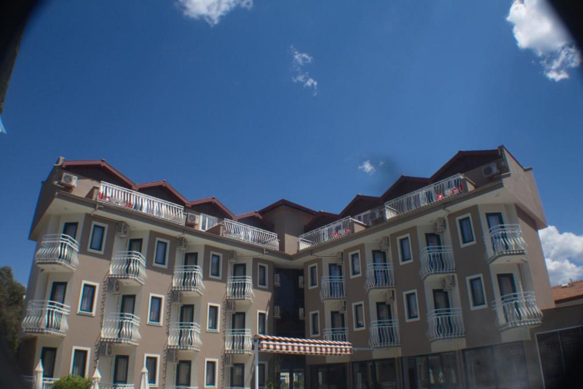 REMER HOTEL