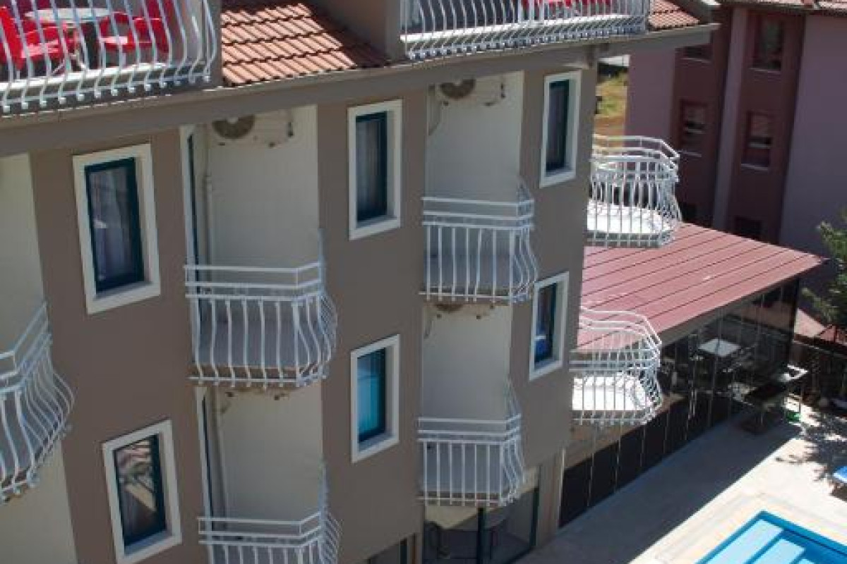 REMER HOTEL