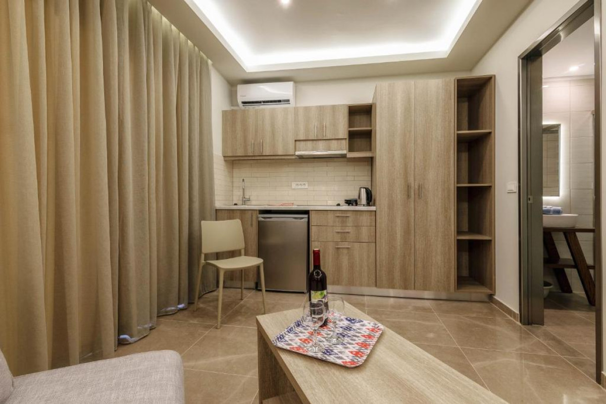 Remezzo Studios & Apartments