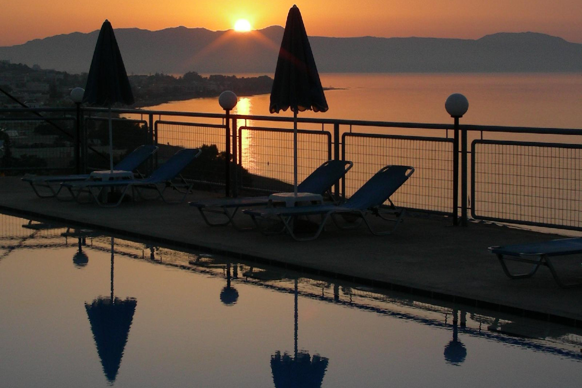 Renieris Hotel