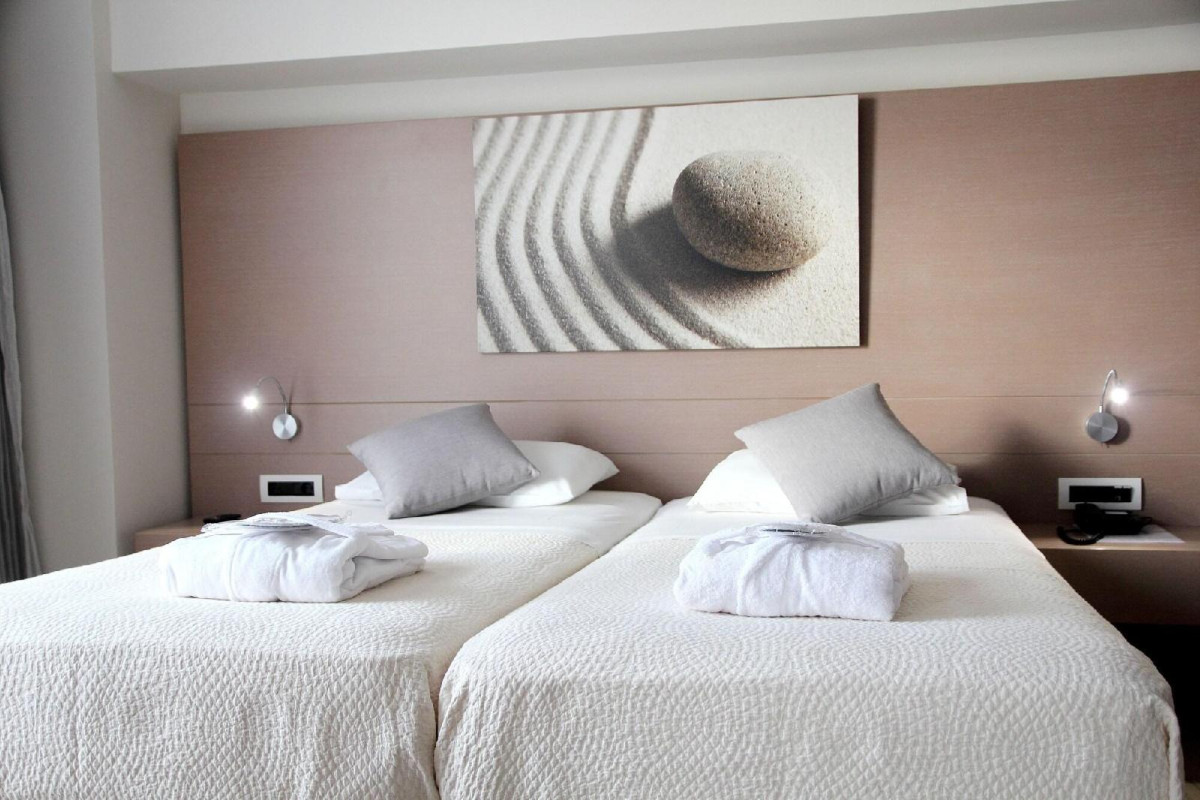 Renieris Hotel