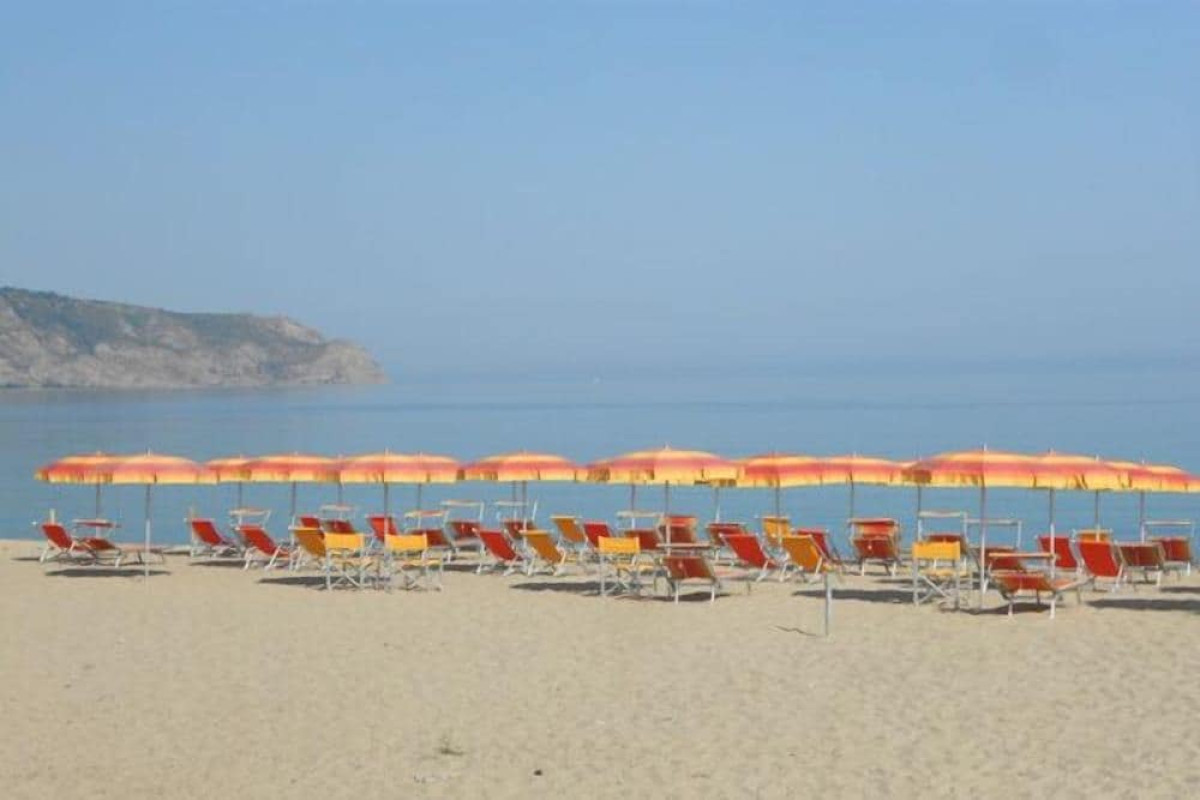 Residence Baia Dei Delfini