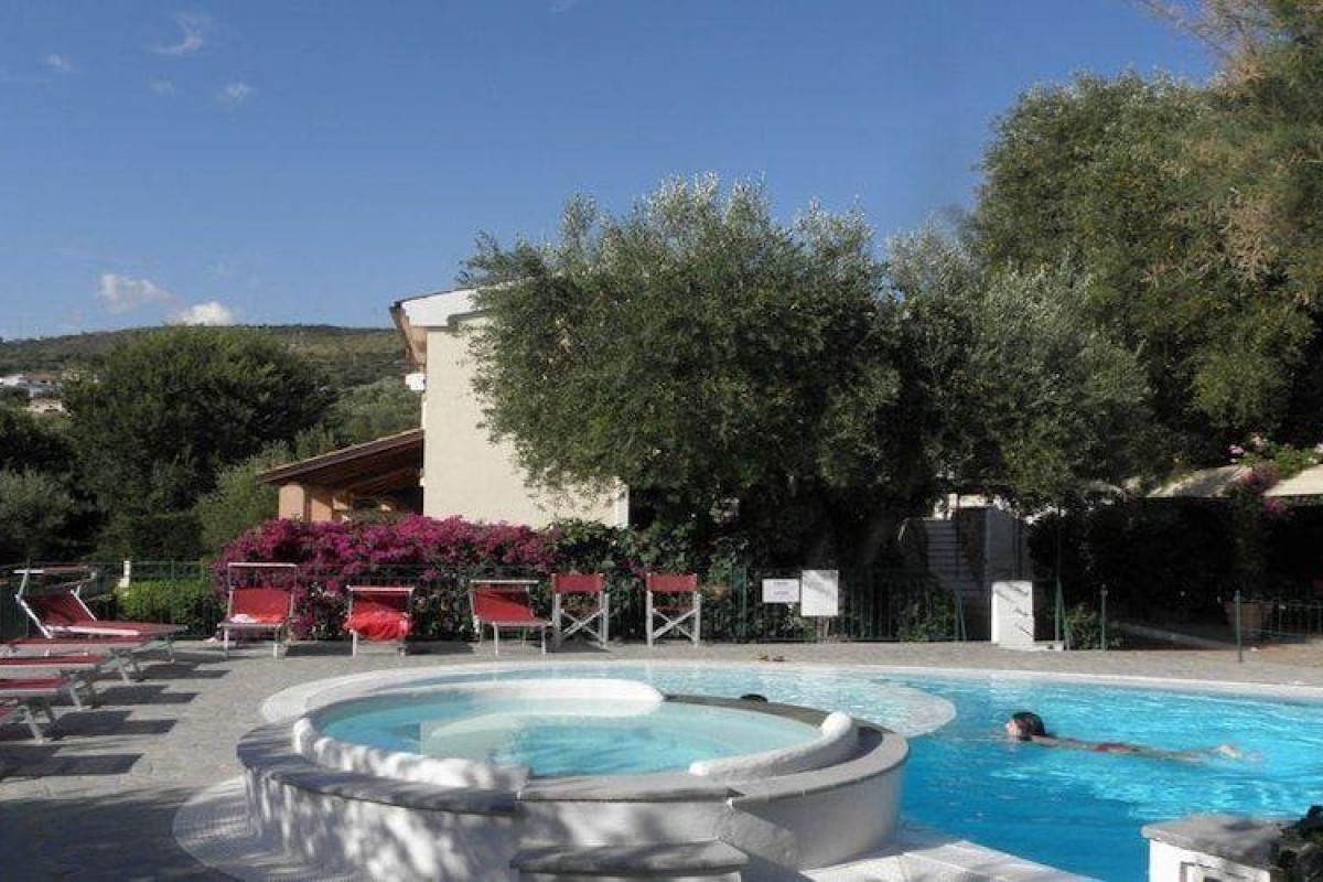 Residenza Turistica Torre Delle Viole
