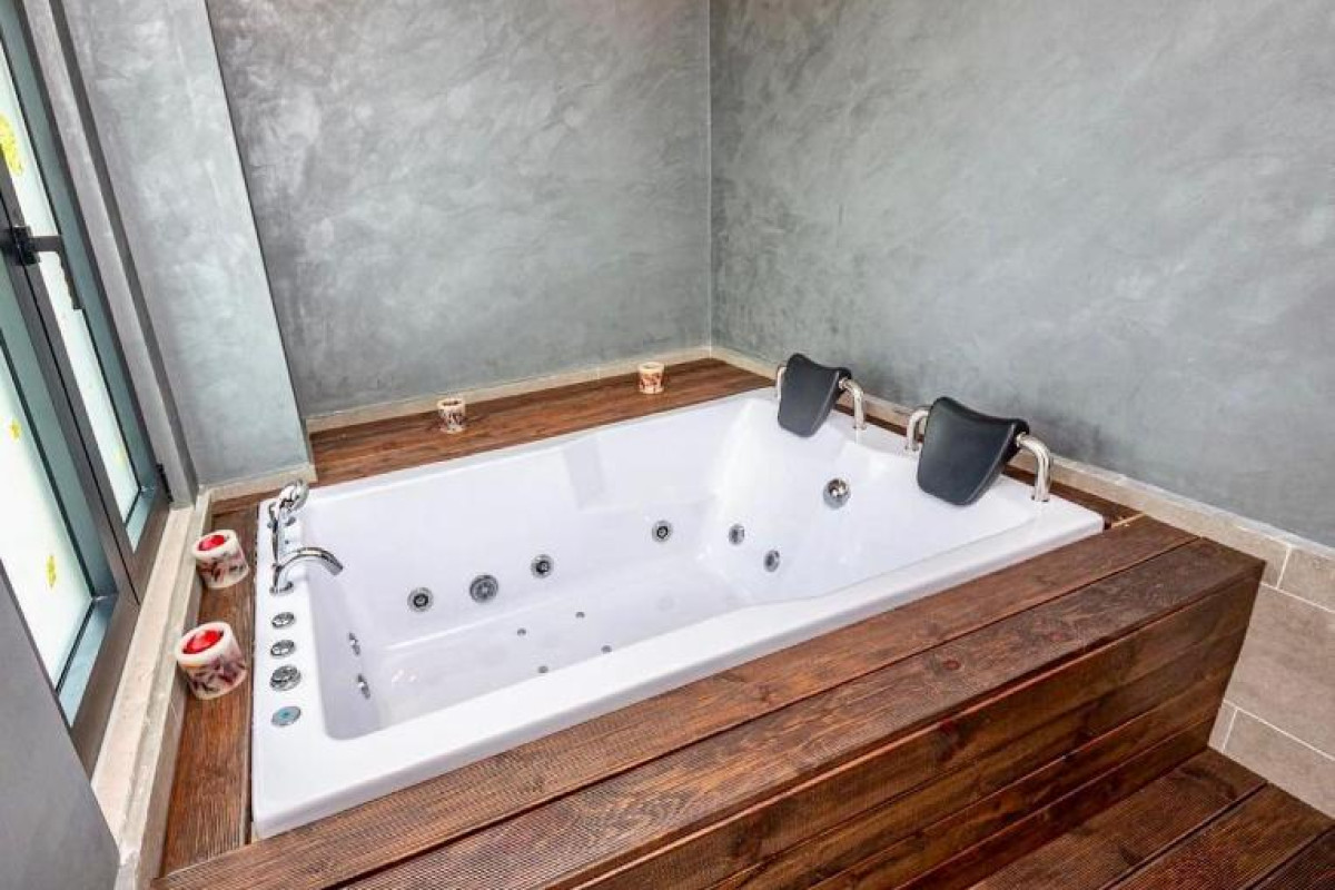 Henry Resort & SPA