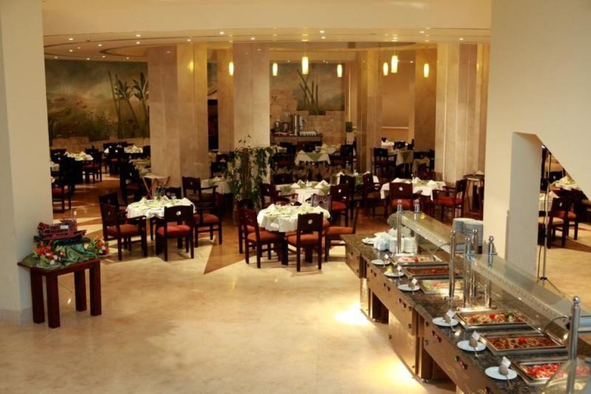 Carols Beau Rivage