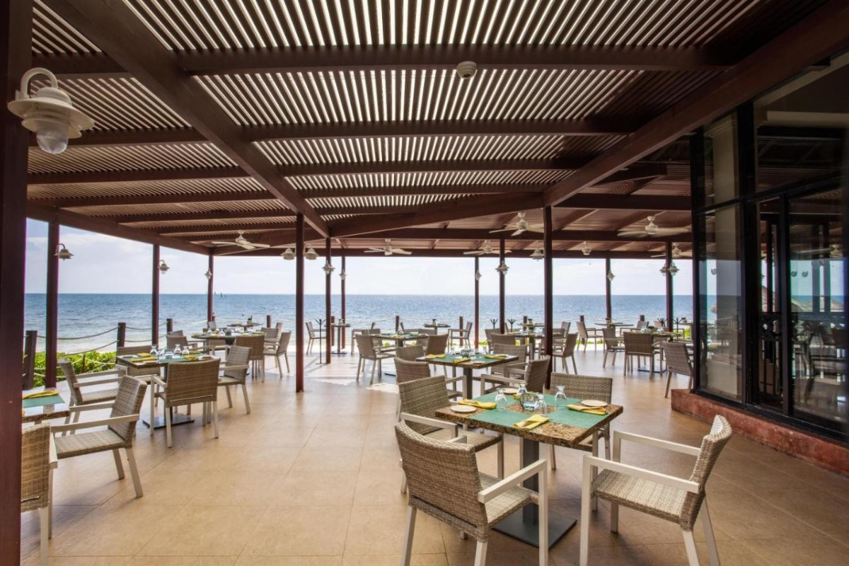 Dreams Sapphire Resort & Spa