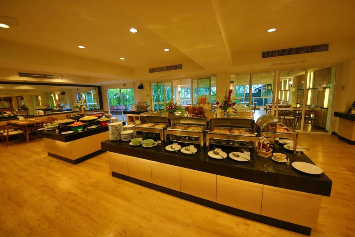 The Green Park Resort