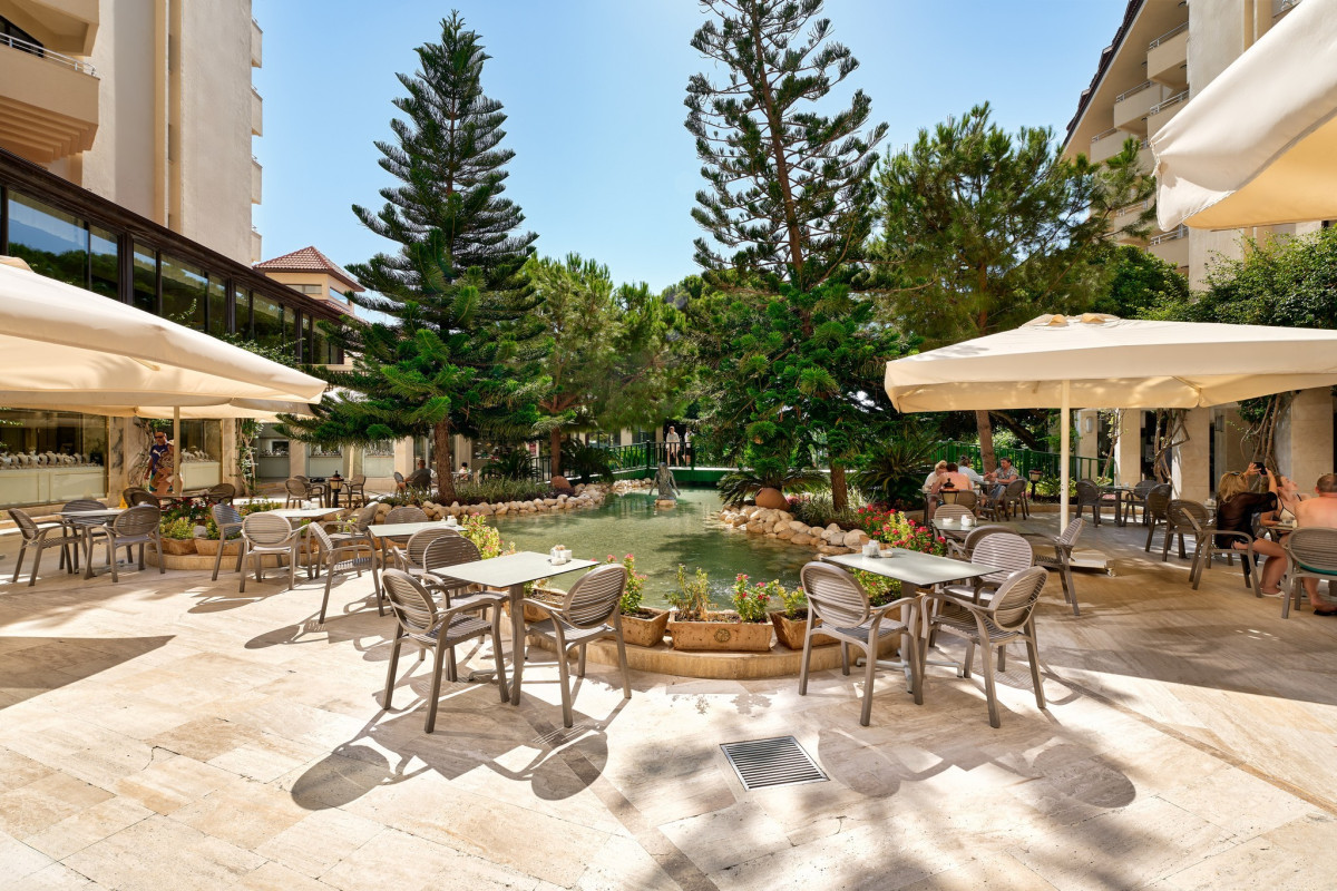 Bellis Deluxe Hotel