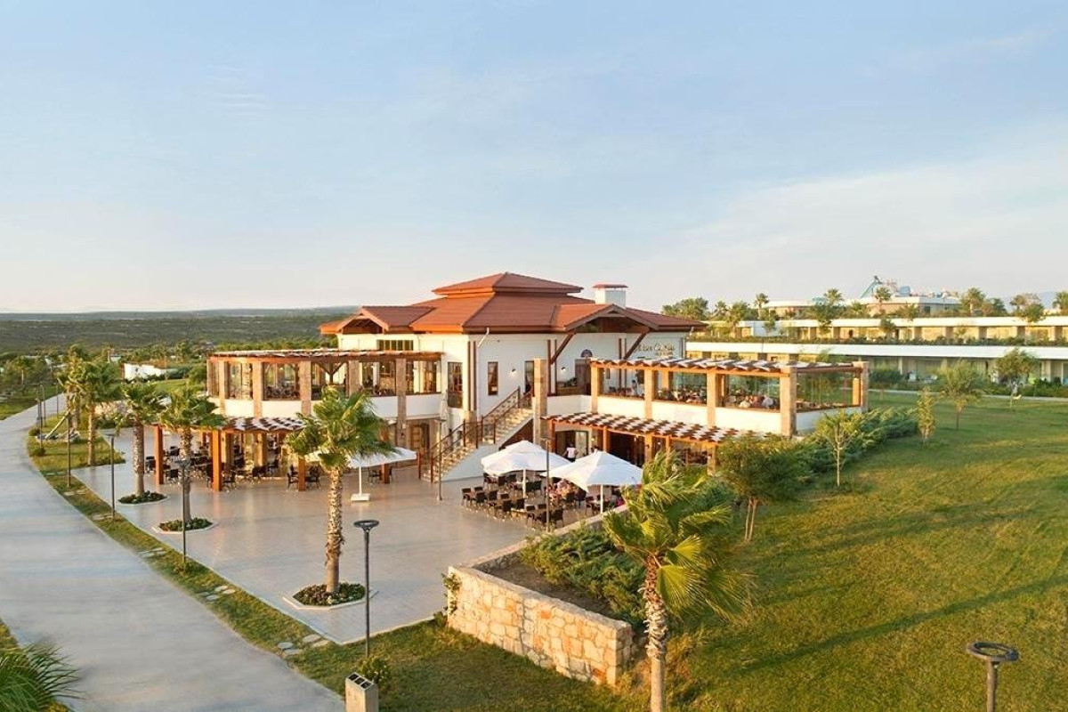 Aquasis Deluxe Resort Spa
