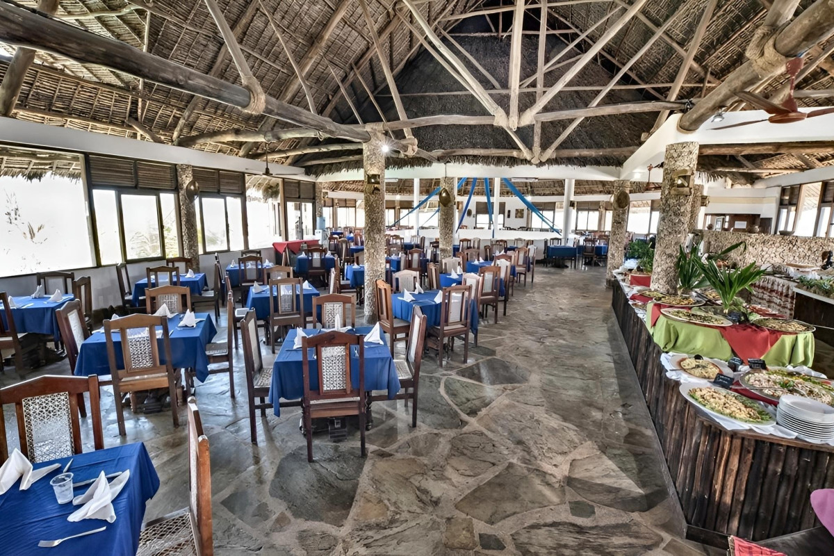 Jacaranda Beach Resort