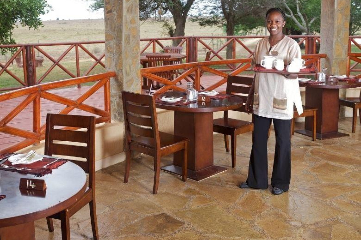 Jacaranda Beach Resort and Safari Tsavo Explorer RO