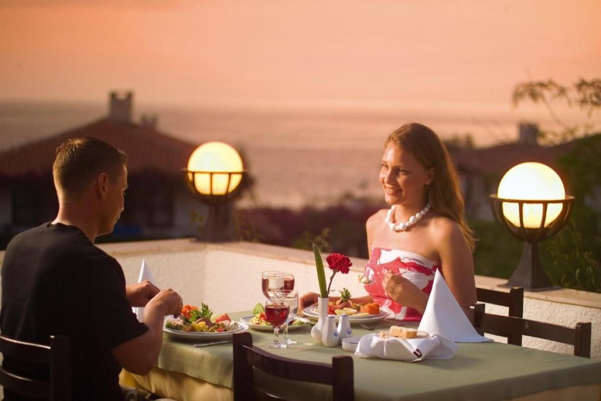 Titan Club Hotel