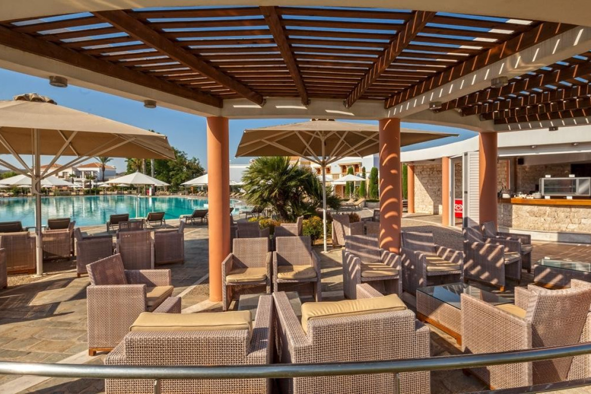 Neptune Luxury Resort