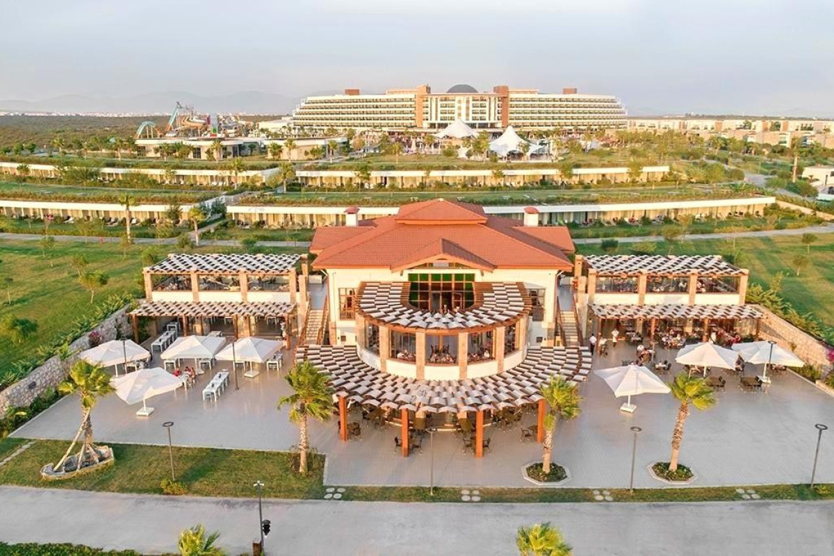Aquasis Deluxe Resort Spa