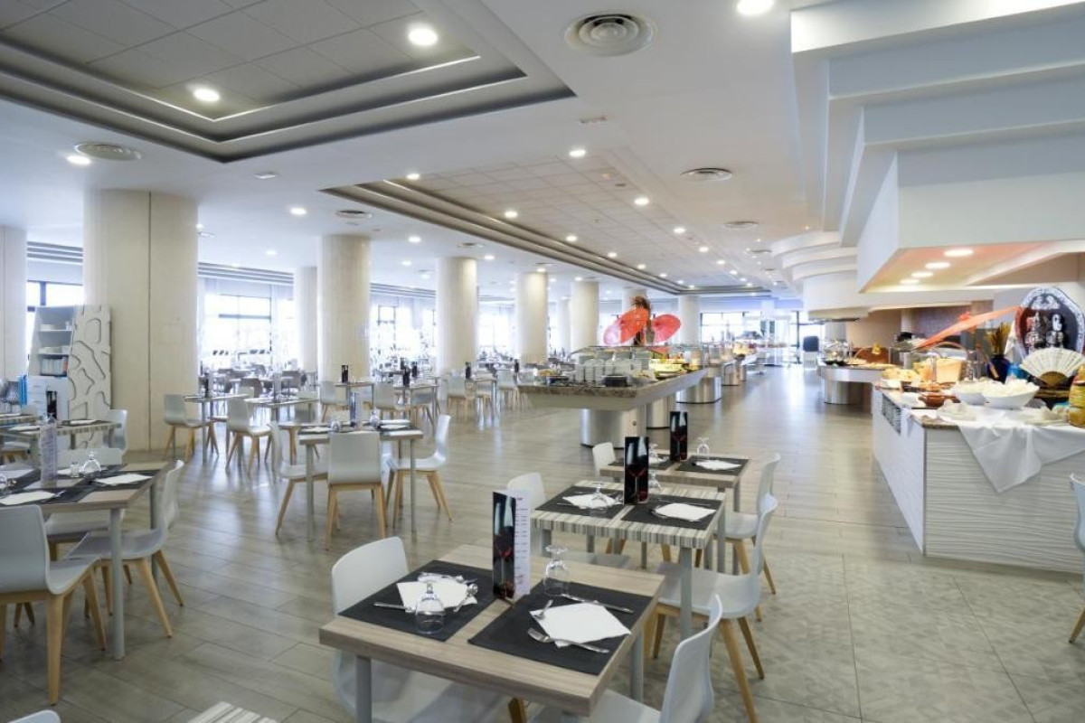 Puente Real Hotel