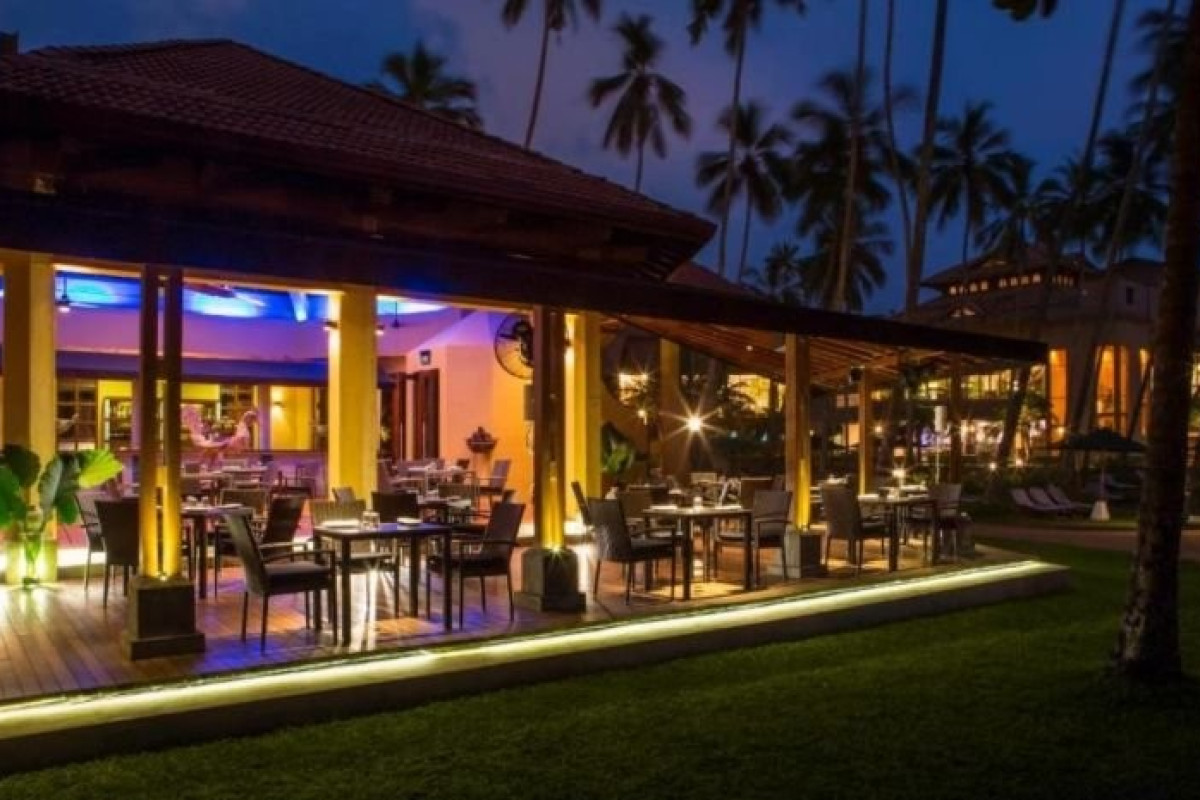 Royal Palms Beach Hotel