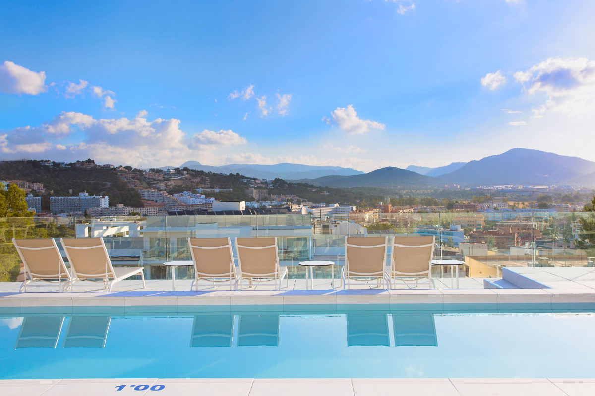 Reverence Life Hotel