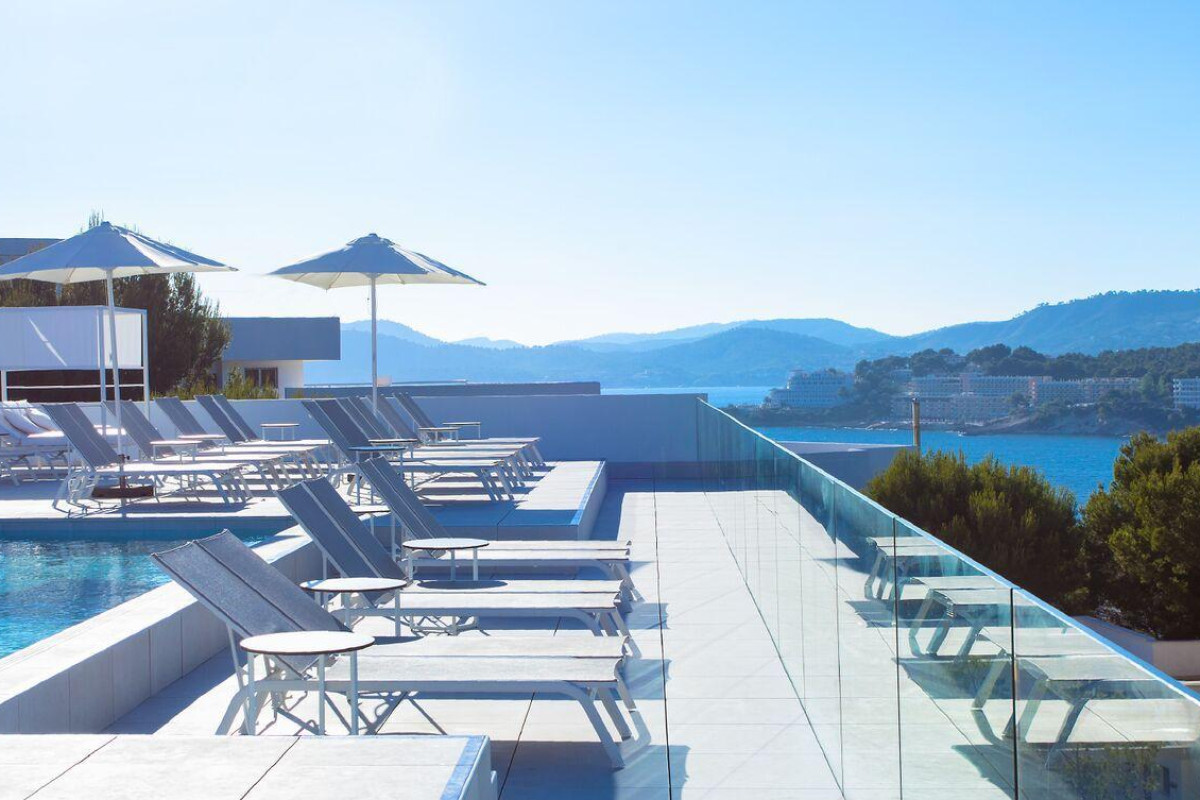 Reverence Life Hotel