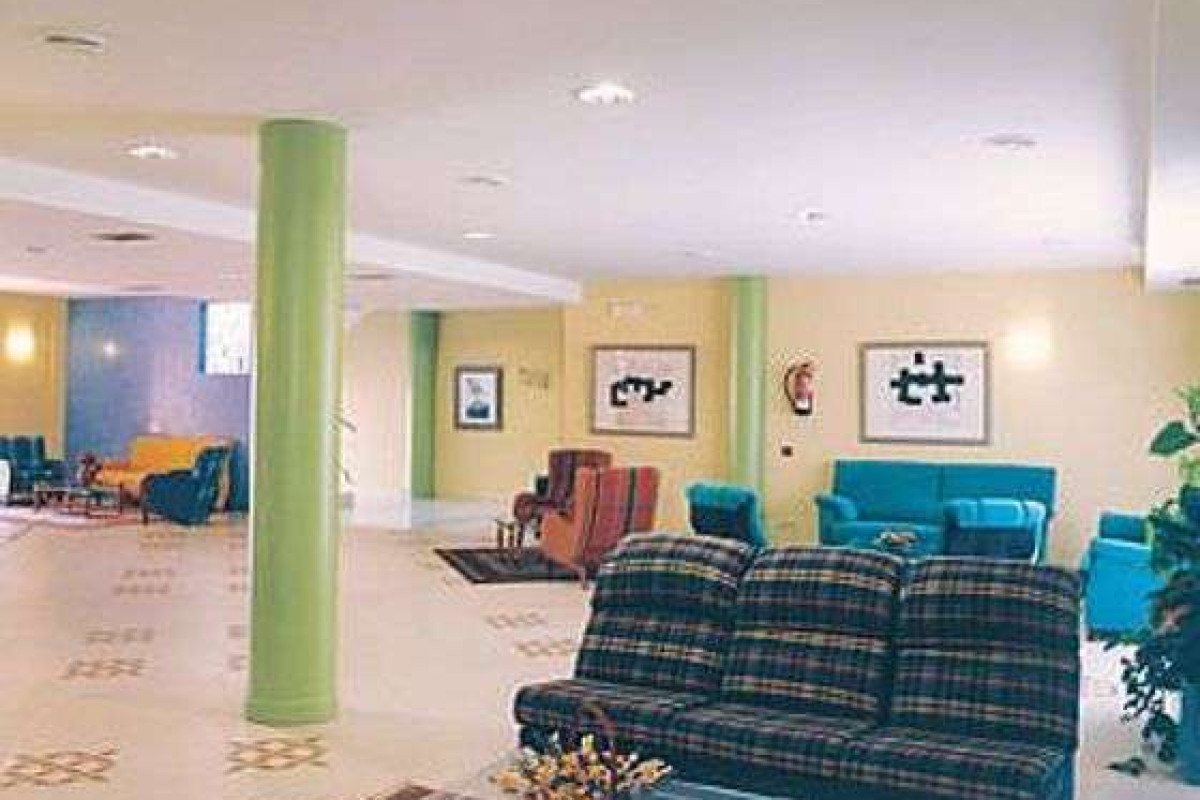 REY ARTURO HOTEL